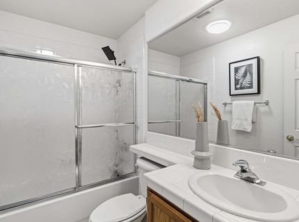 401 Mount Darwin Ct, Roseville, CA 95747 Photo