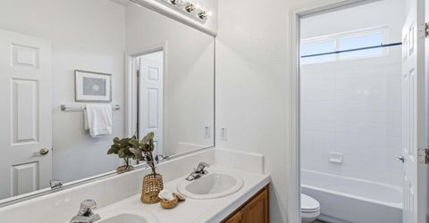 401 Mount Darwin Ct, Roseville, CA 95747 Photo
