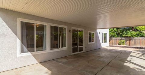 401 Mount Darwin Ct, Roseville, CA 95747 Photo