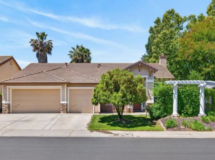 8406 Alameda Park Dr, Elk Grove, CA 95624 Photo