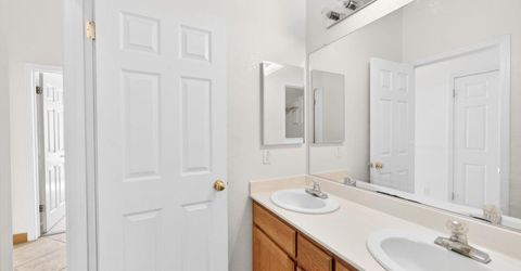 8406 Alameda Park Dr, Elk Grove, CA 95624 Photo