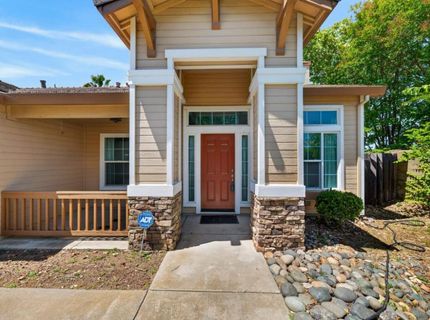 8406 Alameda Park Dr, Elk Grove, CA 95624 Photo