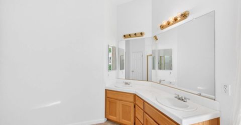 8406 Alameda Park Dr, Elk Grove, CA 95624 Photo