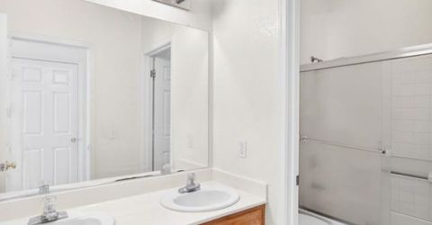 8406 Alameda Park Dr, Elk Grove, CA 95624 Photo