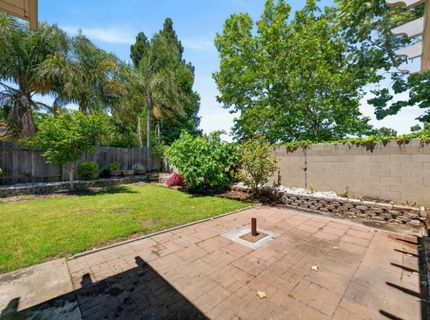 8406 Alameda Park Dr, Elk Grove, CA 95624 Photo