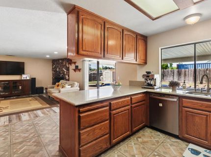 8951 Lansdowne Ct, Elk Grove, CA 95624 Photo