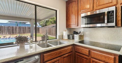 8951 Lansdowne Ct, Elk Grove, CA 95624 Photo