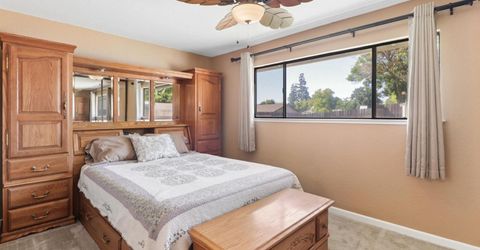 8951 Lansdowne Ct, Elk Grove, CA 95624 Photo
