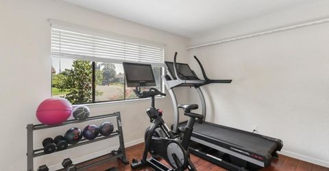 8951 Lansdowne Ct, Elk Grove, CA 95624 Photo
