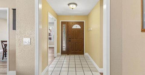8951 Lansdowne Ct, Elk Grove, CA 95624 Photo