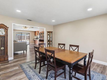 8951 Lansdowne Ct, Elk Grove, CA 95624 Photo