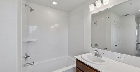 2386 Satin Leaf Ct, Lodi, CA 95242 Photo