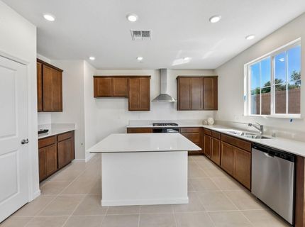 2386 Satin Leaf Ct, Lodi, CA 95242 Photo