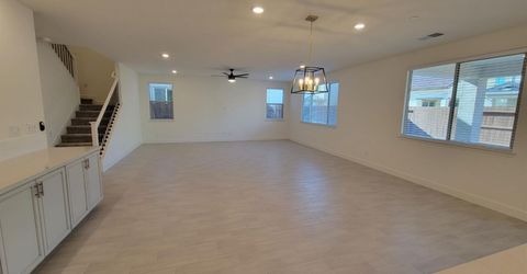 6064 Oberlander Dr, Roseville, CA 95747 Photo