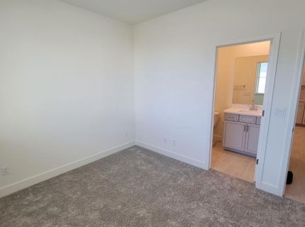6064 Oberlander Dr, Roseville, CA 95747 Photo