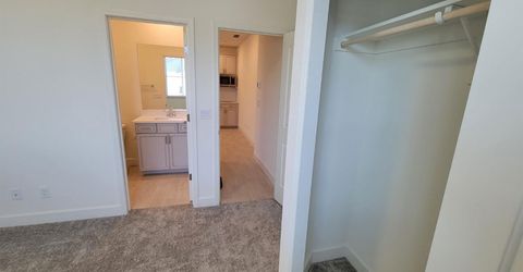 6064 Oberlander Dr, Roseville, CA 95747 Photo