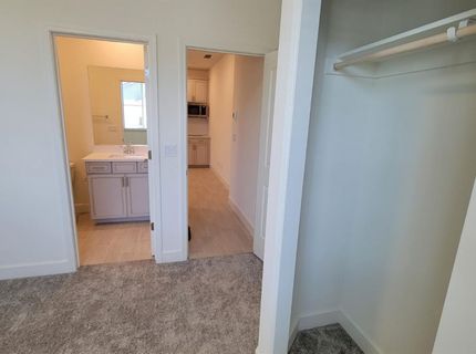 6064 Oberlander Dr, Roseville, CA 95747 Photo