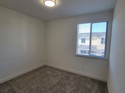 6064 Oberlander Dr, Roseville, CA 95747 Photo