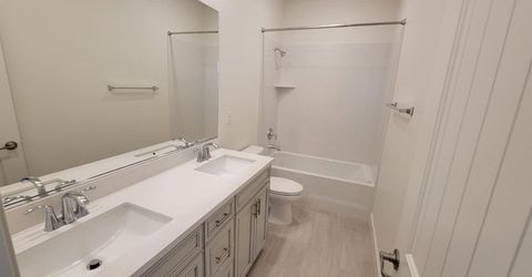 6064 Oberlander Dr, Roseville, CA 95747 Photo