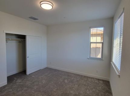 6064 Oberlander Dr, Roseville, CA 95747 Photo