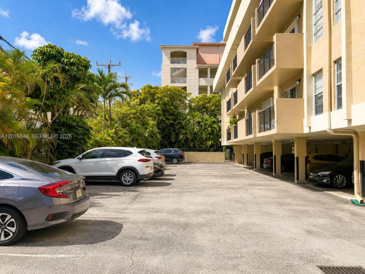 110 Salamanca Ave, Unit PH, Coral Gables, FL 33134 Photo