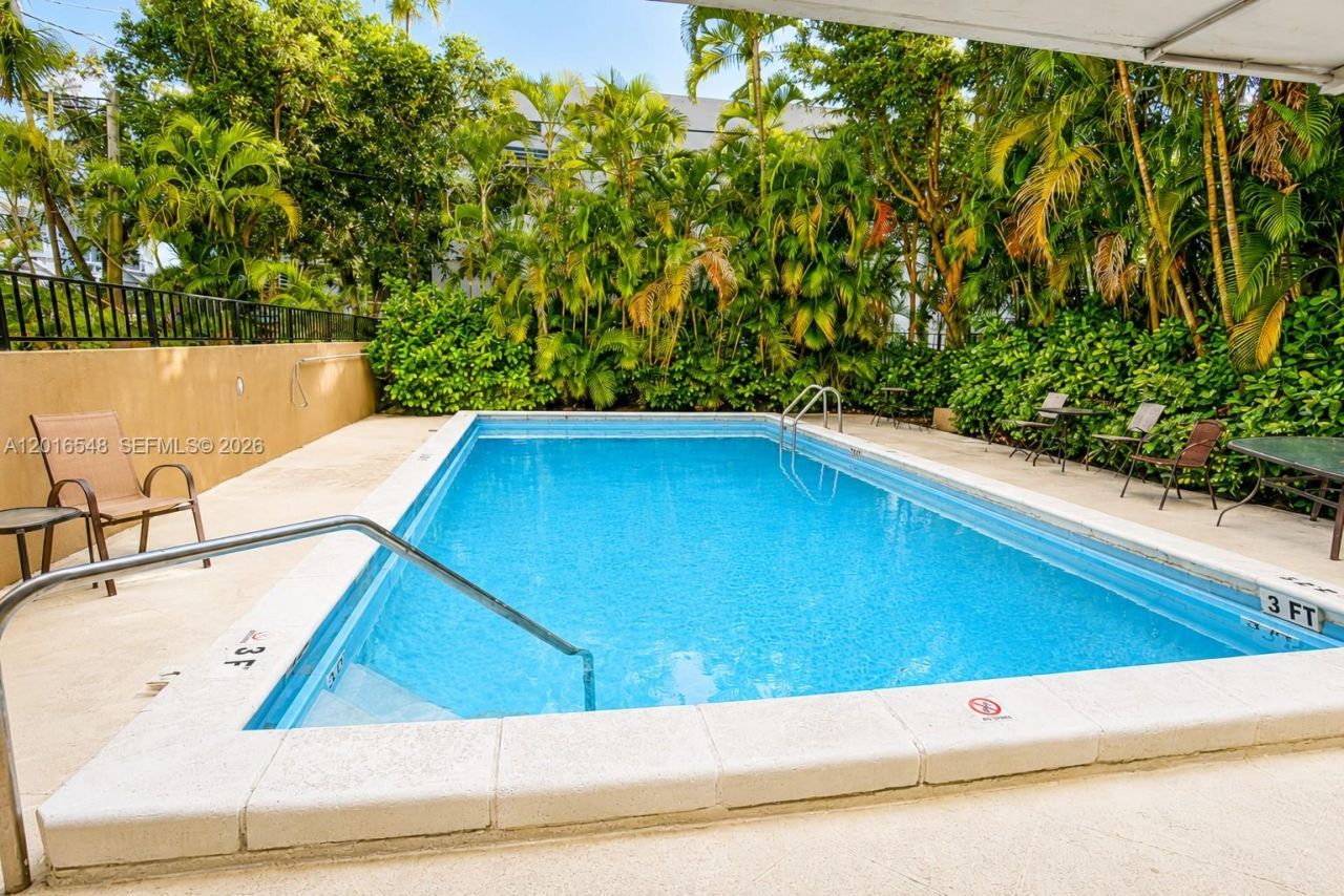 110 Salamanca Ave, Unit PH, Coral Gables, FL 33134 Photo