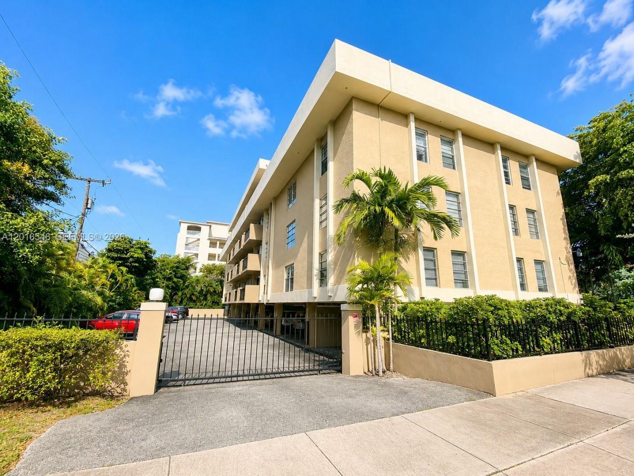 110 Salamanca Ave, Unit PH, Coral Gables, FL 33134 Photo