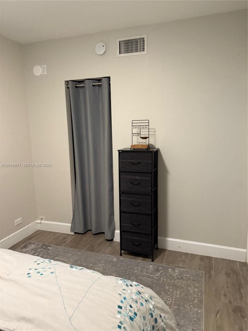 2301 Collins Ave , Unit 528, Miami Beach, FL 33139 Photo