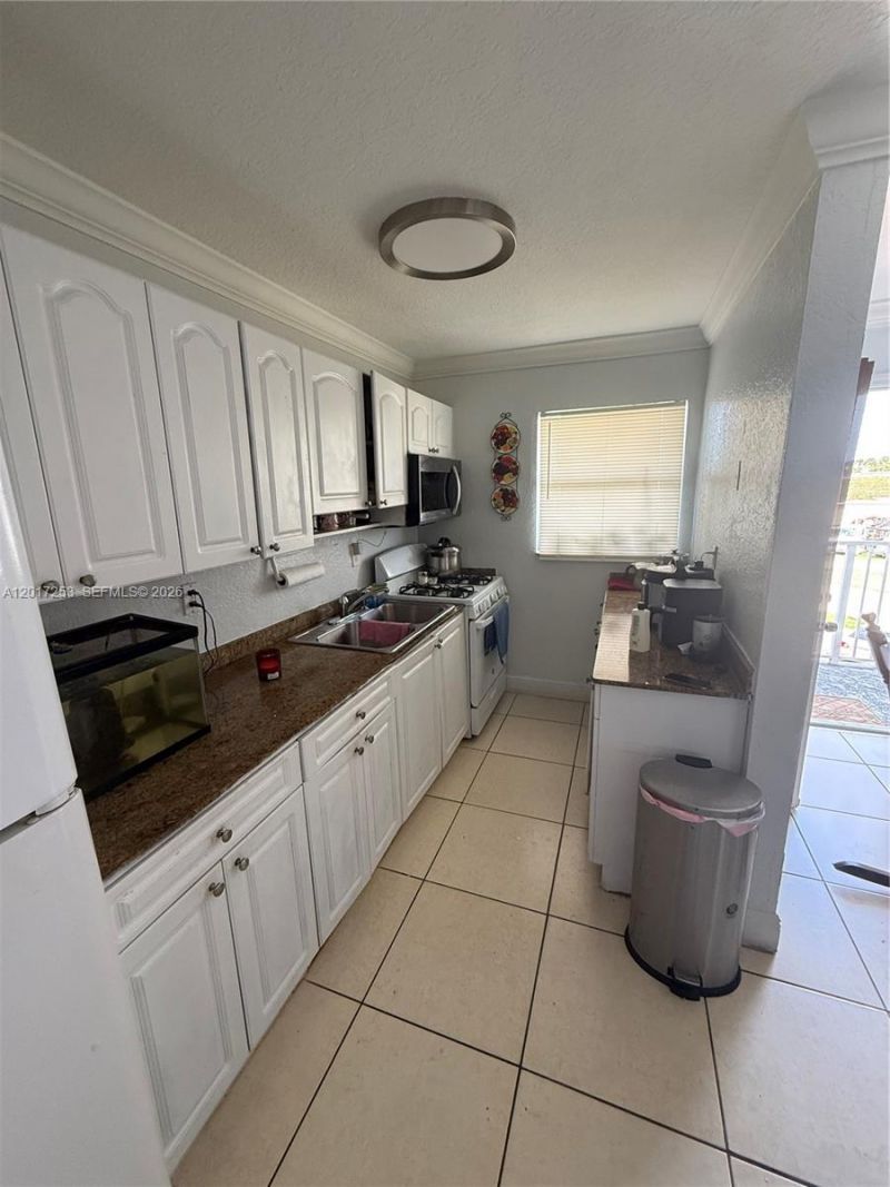 7101 SW 89th Ct , Unit 305, Miami, FL 33173 Photo