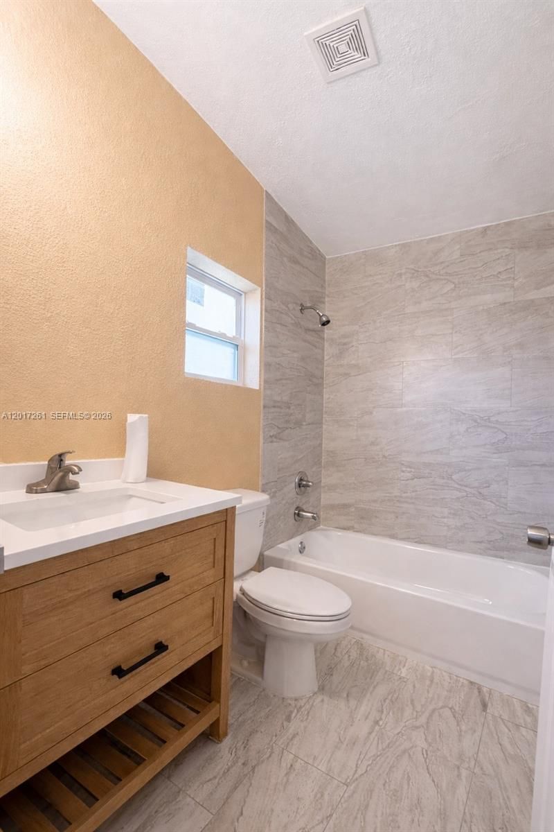 1015 NW 8th Ave, Fort Lauderdale, FL 33311 Photo