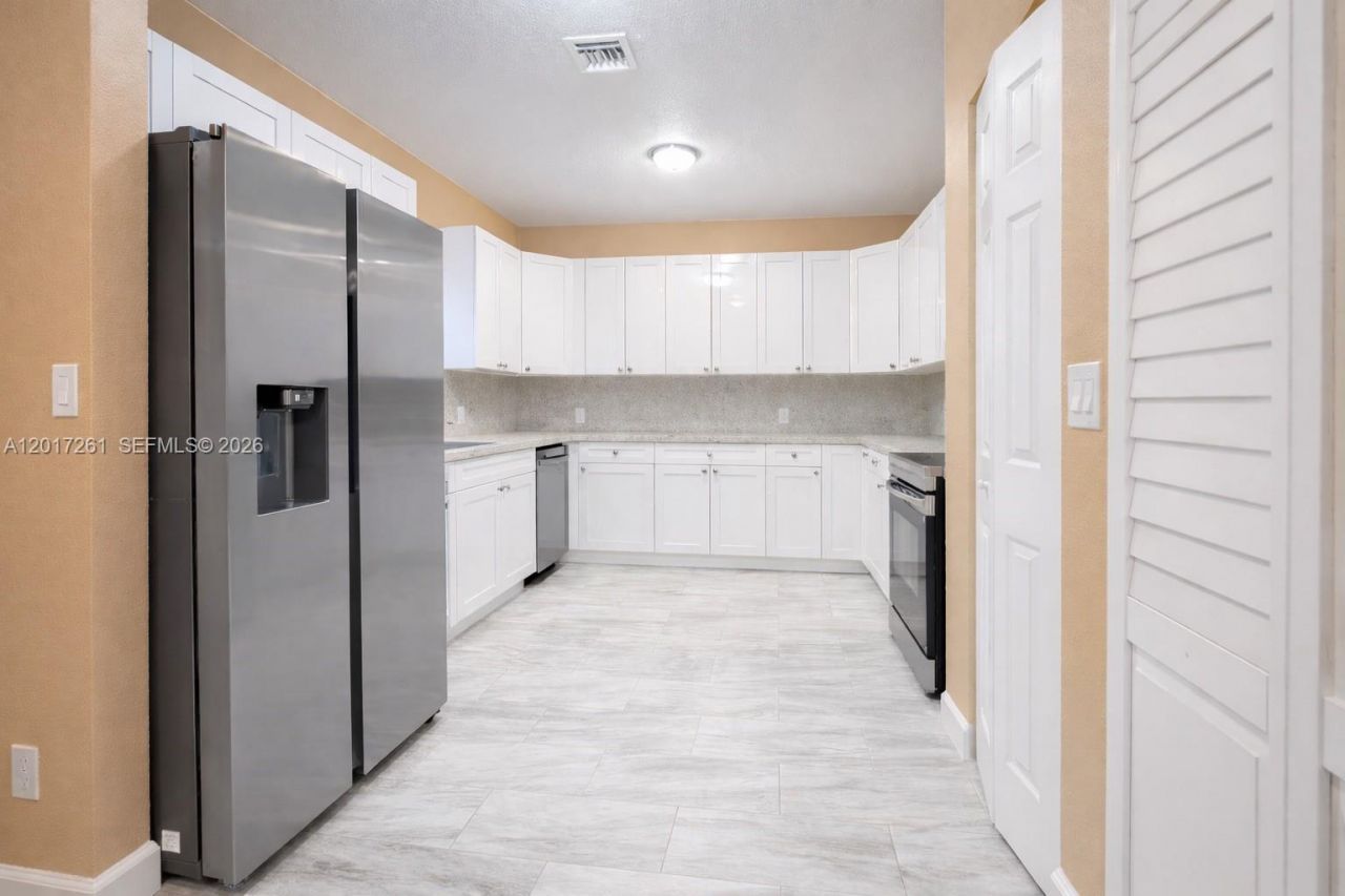 1015 NW 8th Ave, Fort Lauderdale, FL 33311 Photo