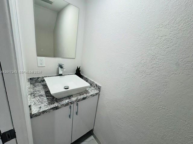5650 W 26th Ct , Unit 206, Hialeah, FL 33016 Photo