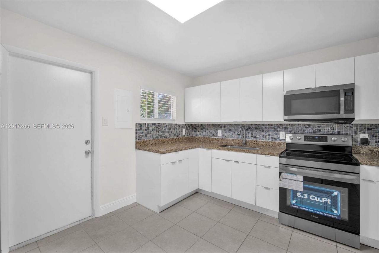 1550 NE 131st Ln , Unit 1550, North Miami, FL 33161 Photo