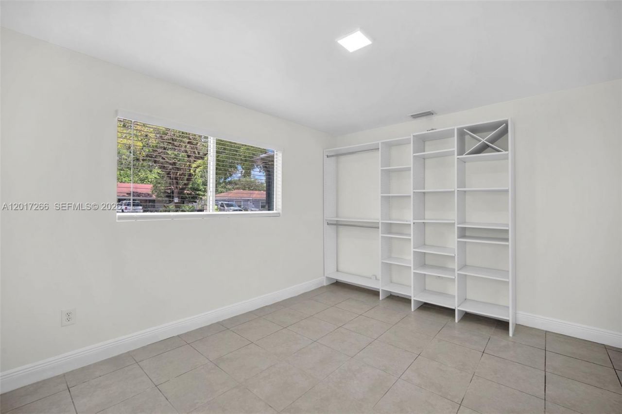1550 NE 131st Ln , Unit 1550, North Miami, FL 33161 Photo