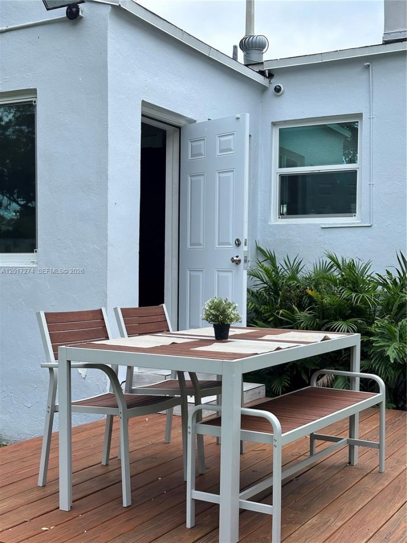 Please Call For Address, Miami, FL 33138 Photo