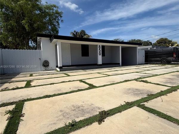 850 NW 113th St, Miami, FL 33168