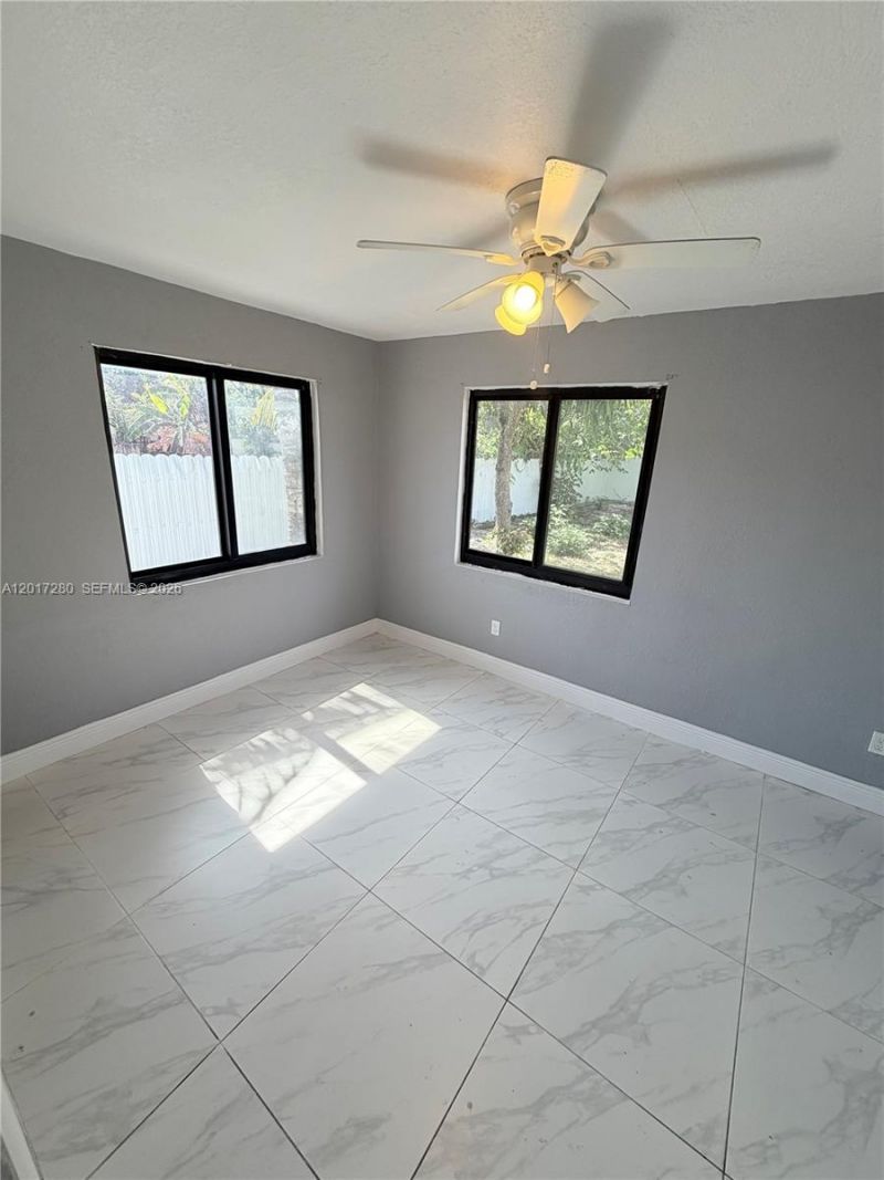 850 NW 113th St, Miami, FL 33168 Photo
