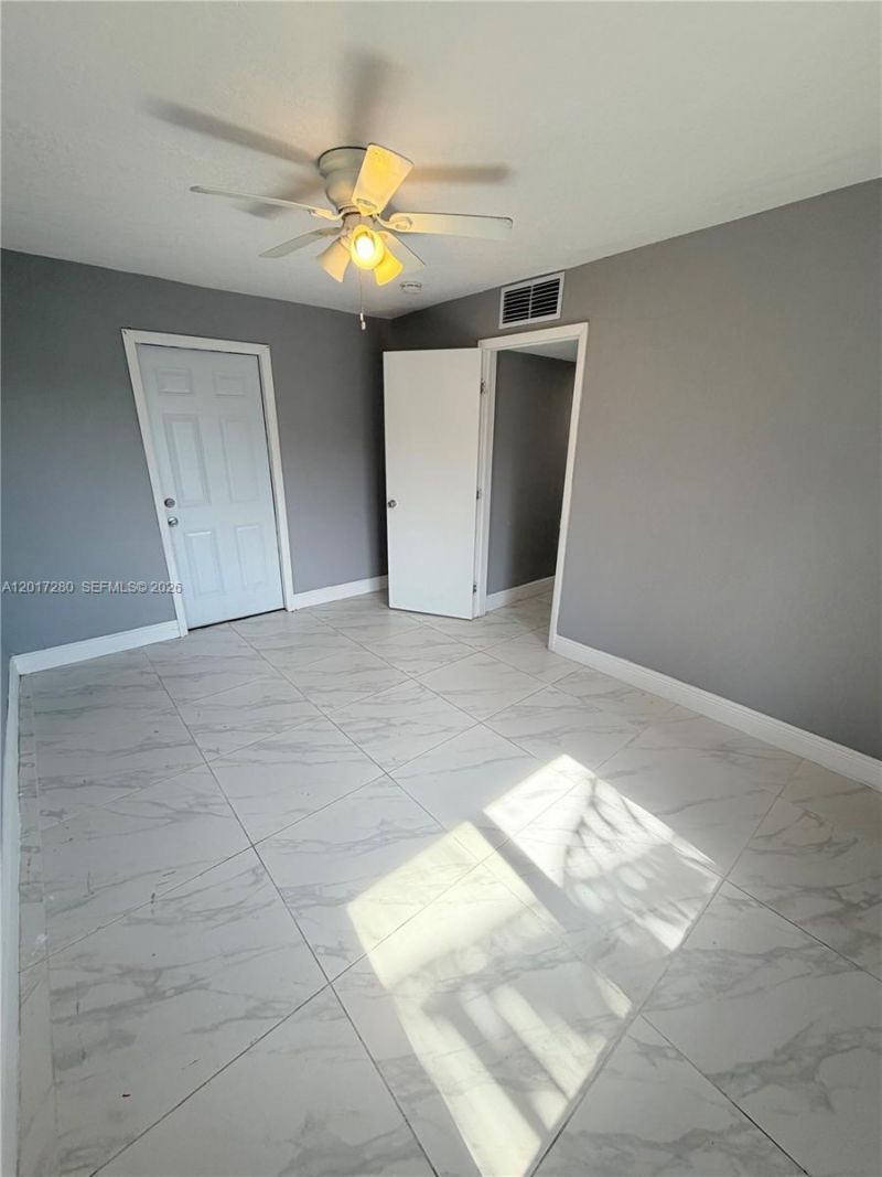 850 NW 113th St, Miami, FL 33168 Photo