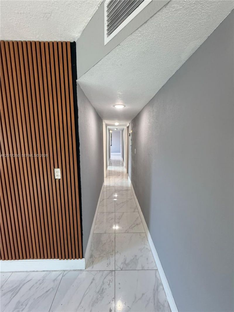 850 NW 113th St, Miami, FL 33168 Photo