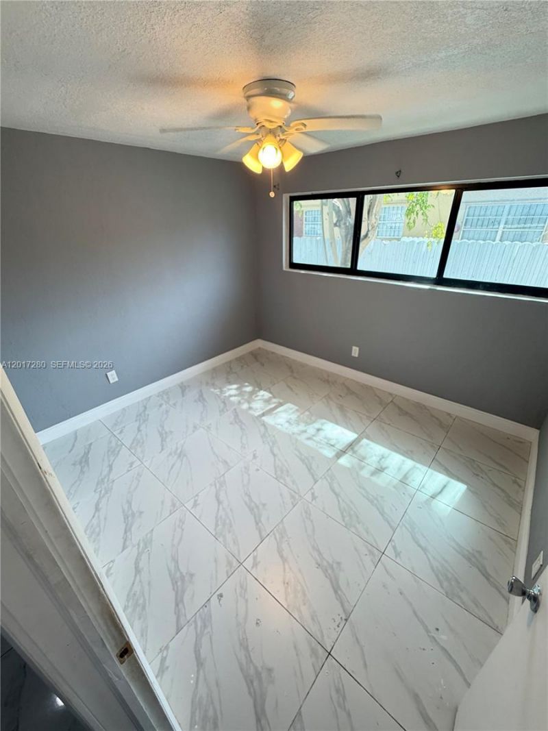 850 NW 113th St, Miami, FL 33168 Photo