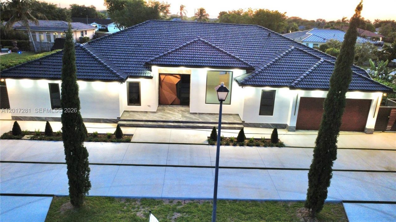 19880 SW 134th Ave, Miami, FL 33177 Photo