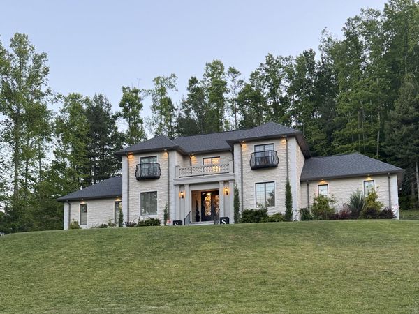 103 Southwest Fernwood Lane, Wise, VA 24293