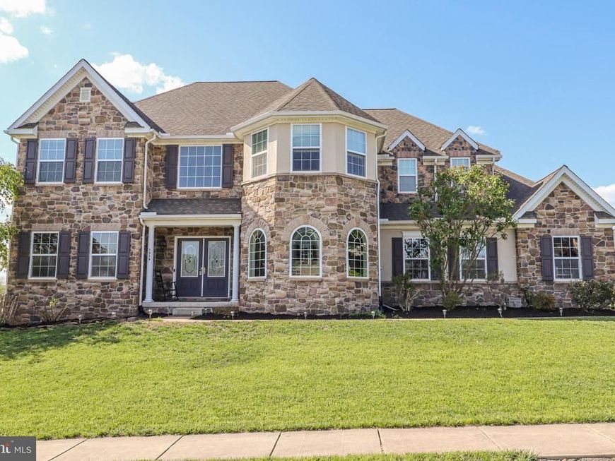 1279 Aylesbury Lane, York, PA 17404 Main Photo