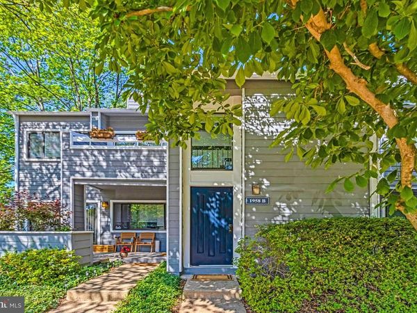 1958 B VILLARIDGE DRIVE, RESTON, VA 20191