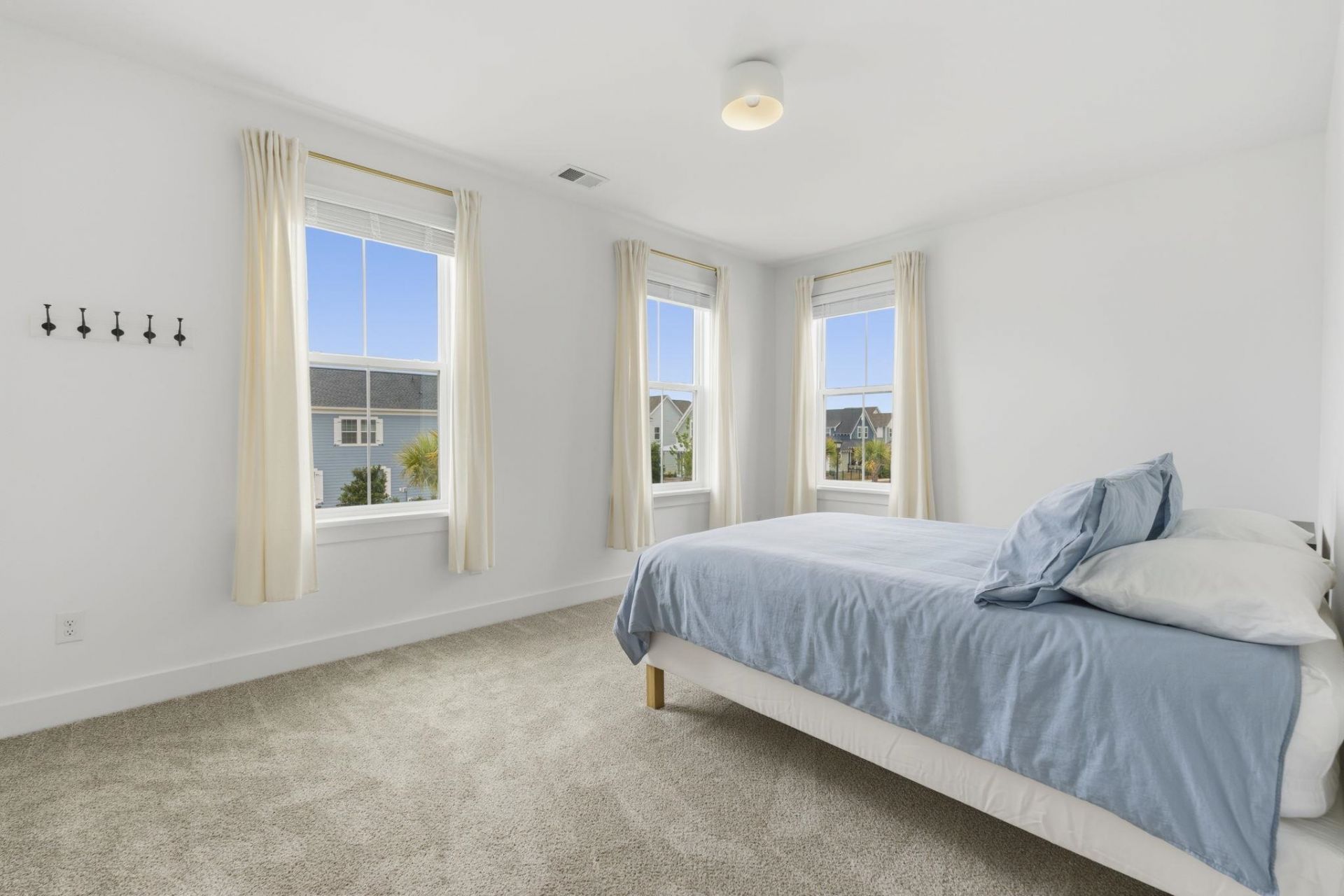 1558 Sayebrook Pkwy. Photo 35