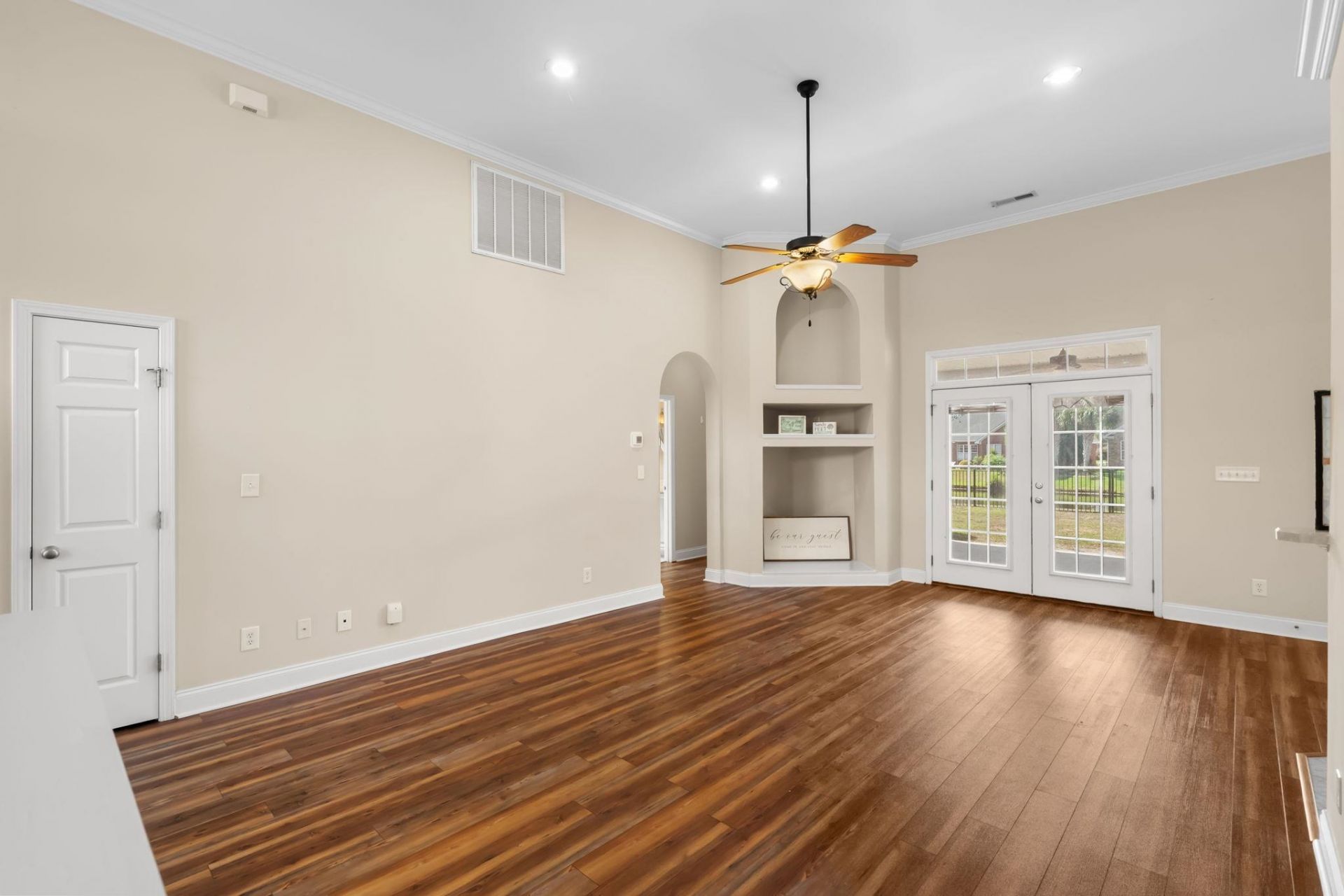 542 Stonemason Dr. Photo 10