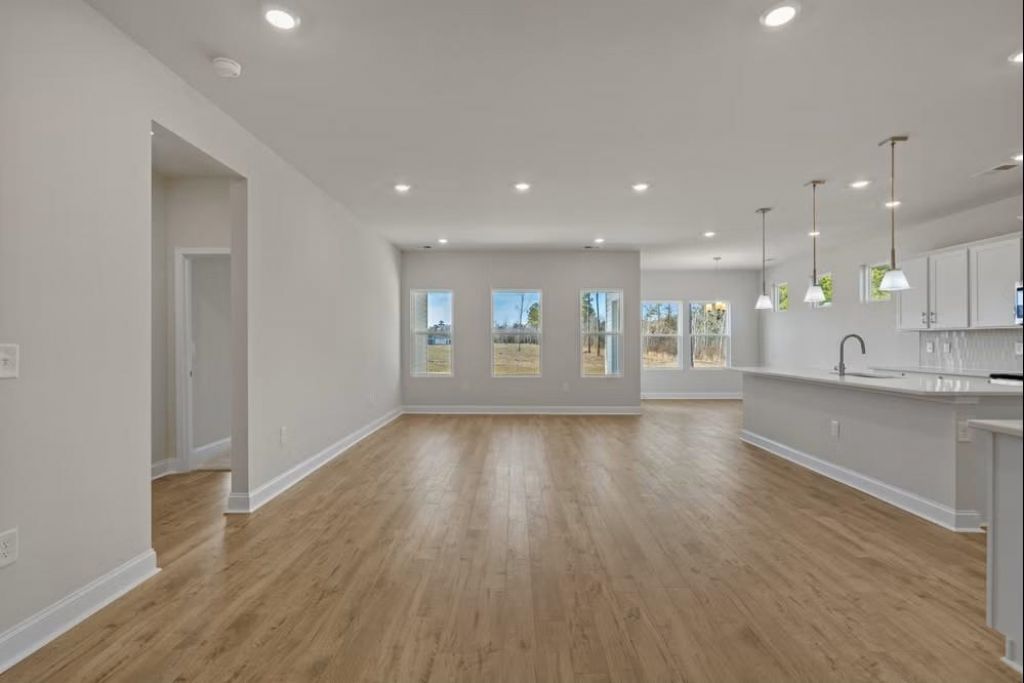 7721 Vicino Path Photo 10