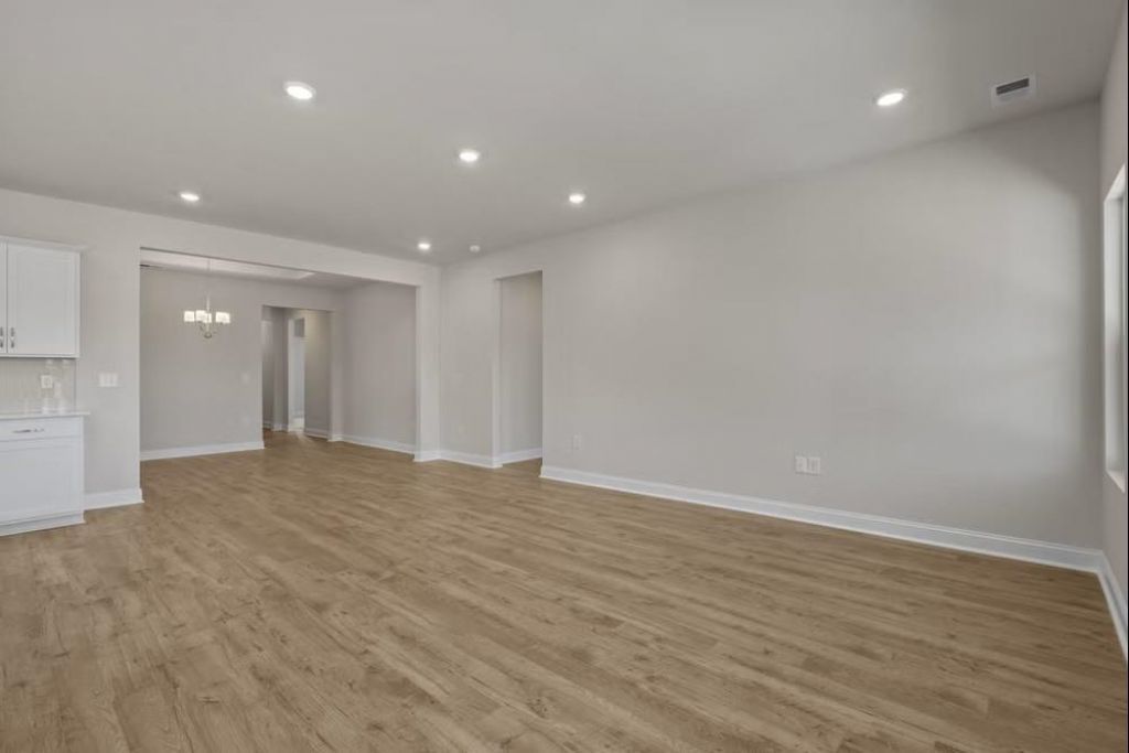 7721 Vicino Path Photo 11