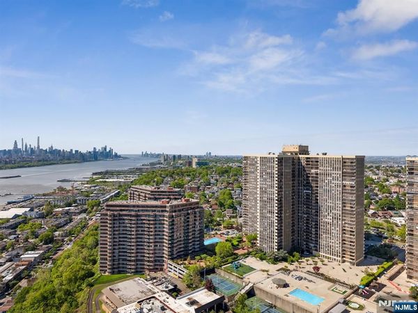 200 Winston 2811, Unit 2811, CLIFFSIDE PARK, NJ 07010