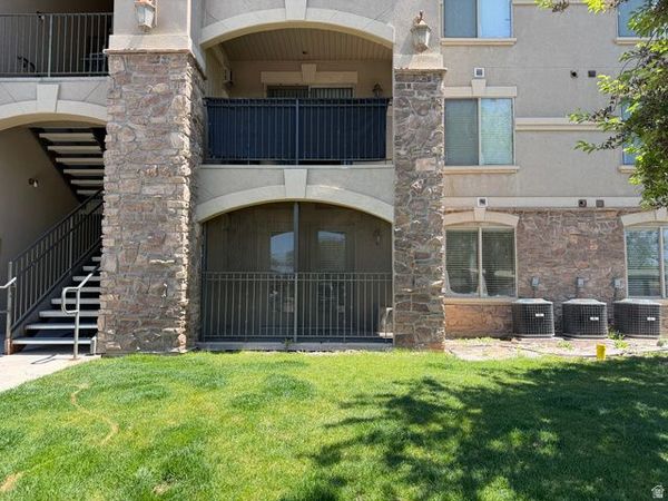801 S 90 E, Unit D101, Vernal, UT 84078